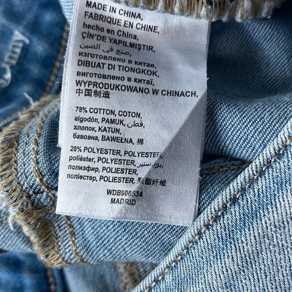 Bebe Heartbreaker Women's Skinny Jeans Light Wash Blue Heart Rhinestone Size 30 - Picture 9 of 11